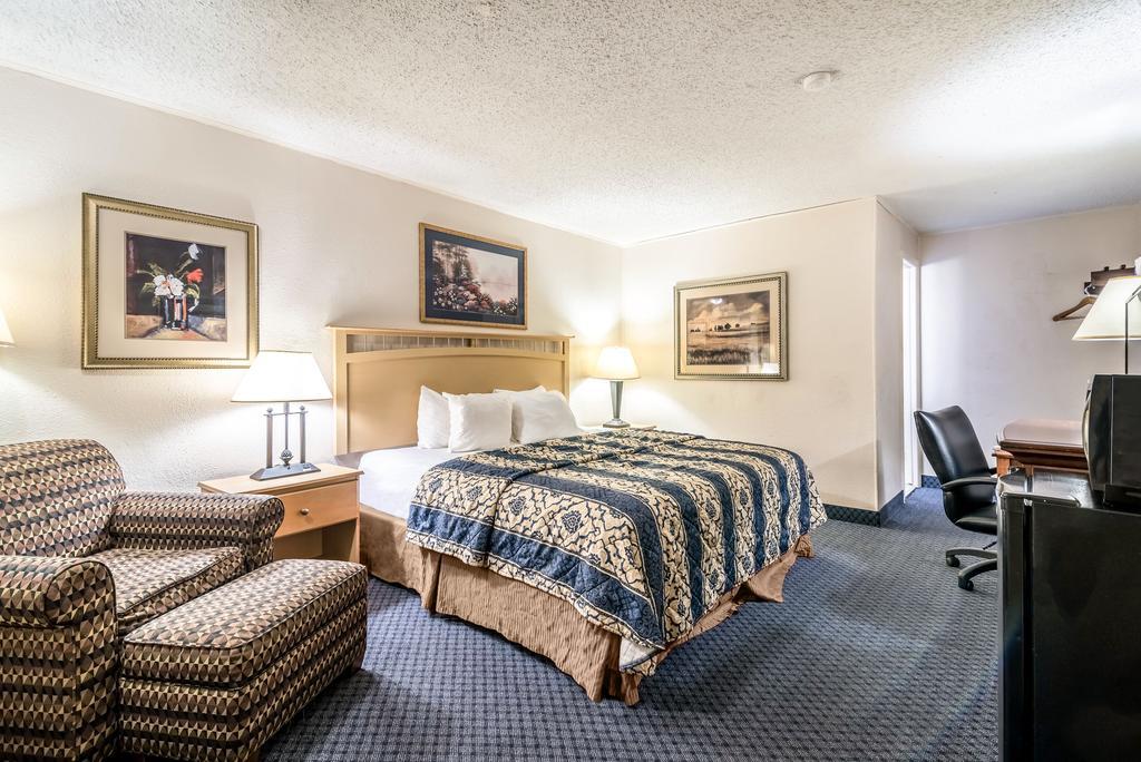 Red Carpet Inn & Suites Albany Airport Ngoại thất bức ảnh